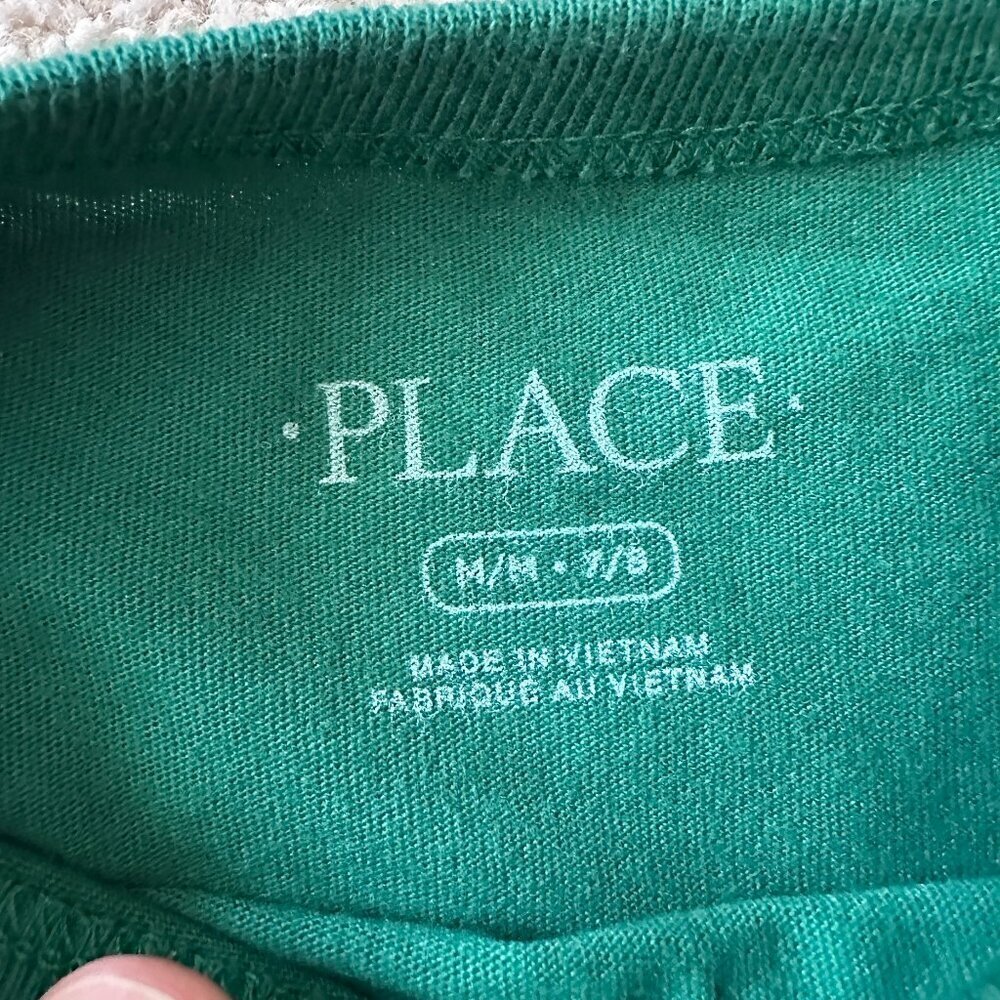 THE CHILDREN'S PLACE BOY'S SHORT SLEEVE PROVEN GENIUS GRAPHIC TEE GREEN M/M-7/8 - Picture 2 of 8